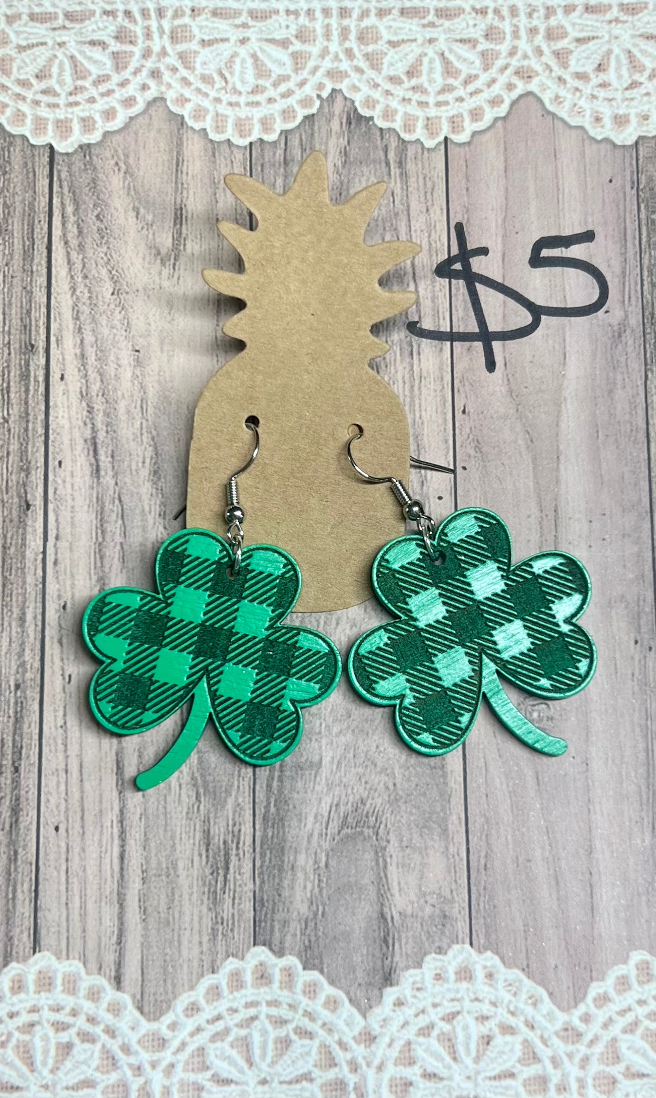Clover Dangles 6