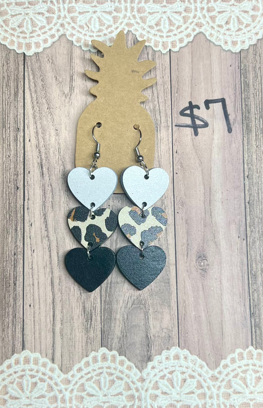 Cheetah Hearts 3-Tier 8