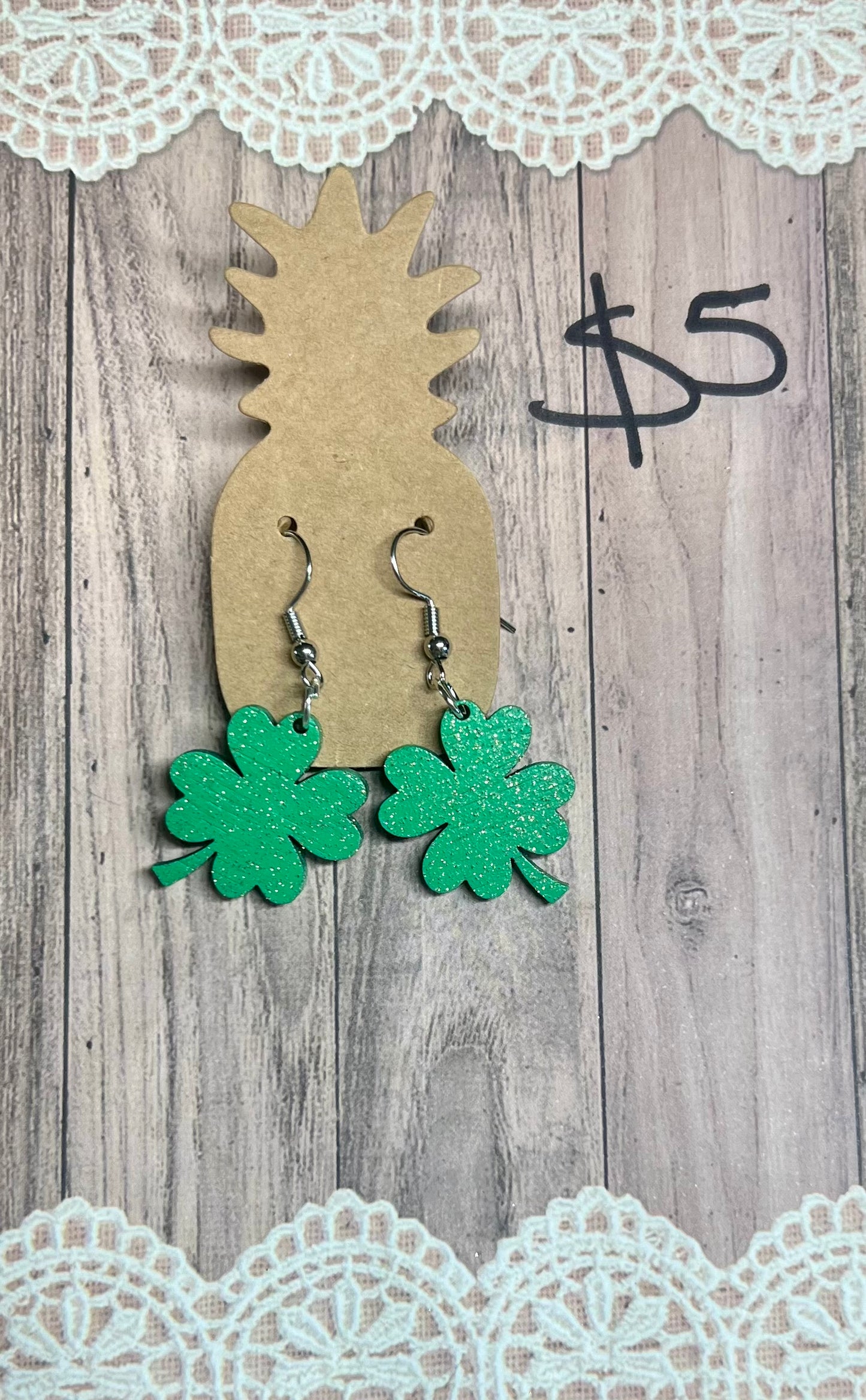 Small Clover Dangles