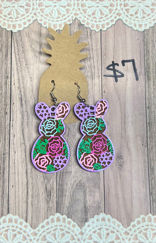 Engraved Flower Rabbit